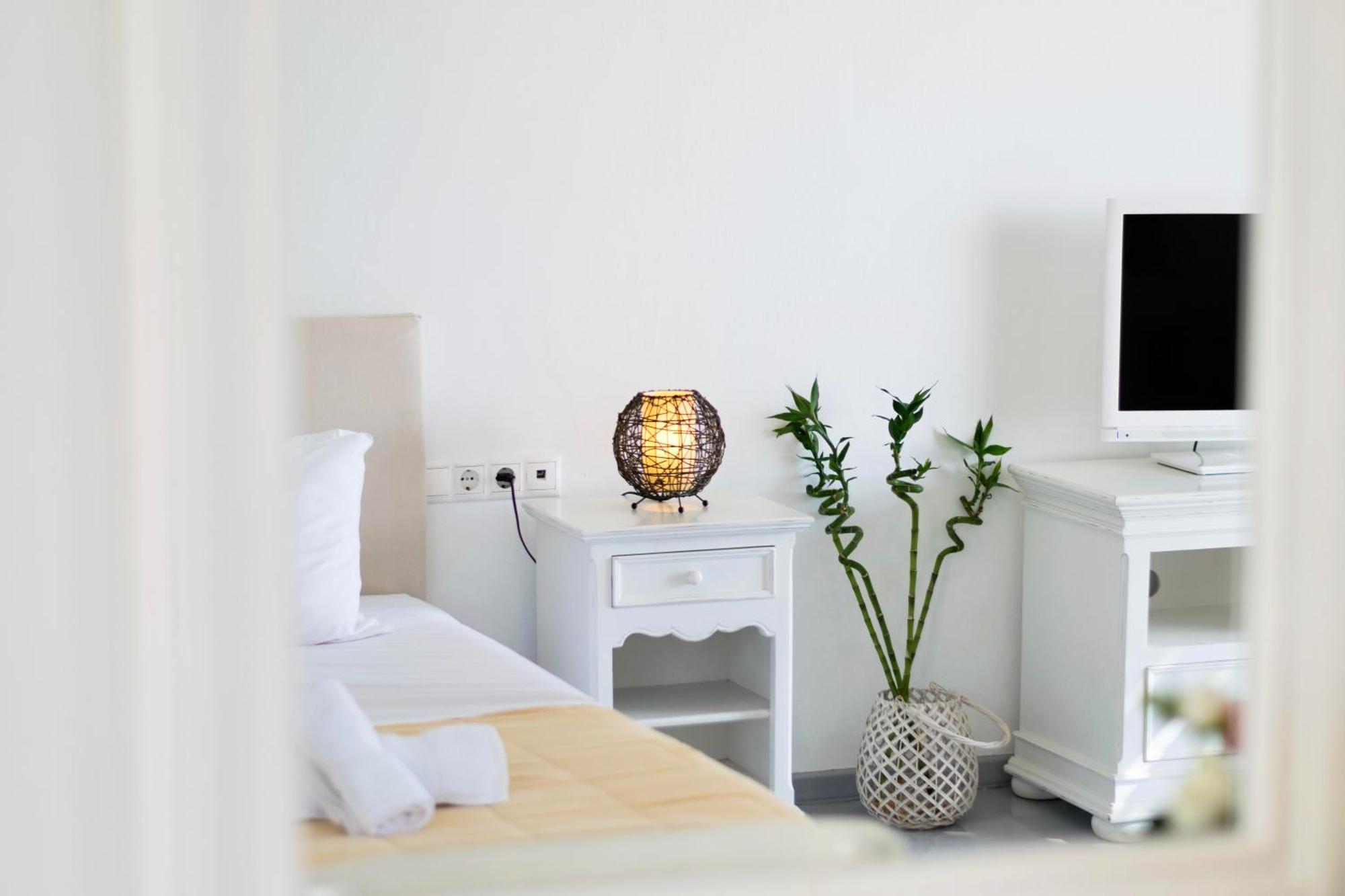 With-Inn Mykonos Suites Tourlos Zewnętrze zdjęcie