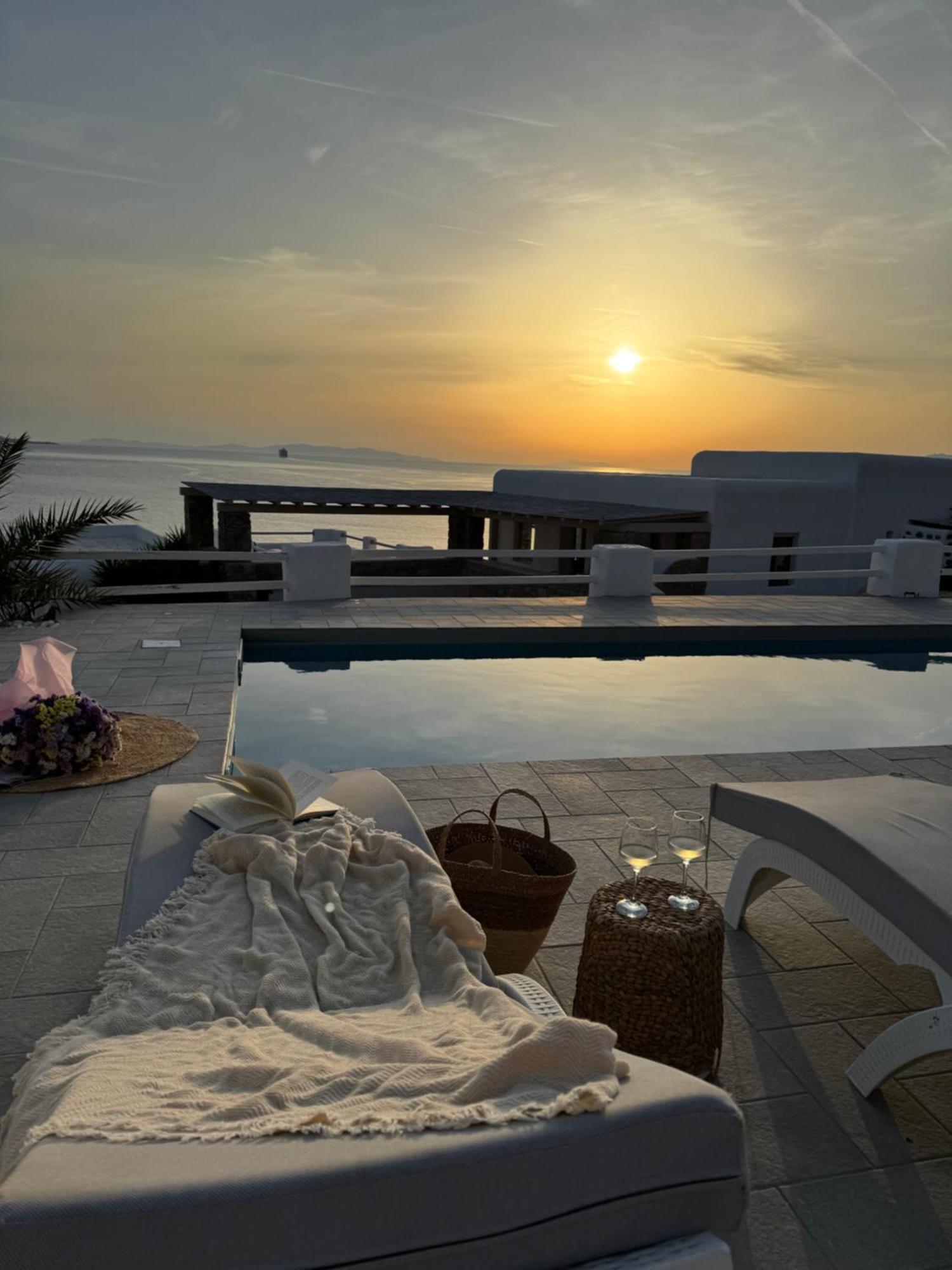 With-Inn Mykonos Suites Tourlos Zewnętrze zdjęcie